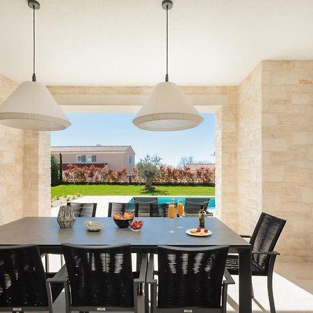 Villa Florence By Ilc-Istria Luxury Collection Brtonigla Exteriör bild